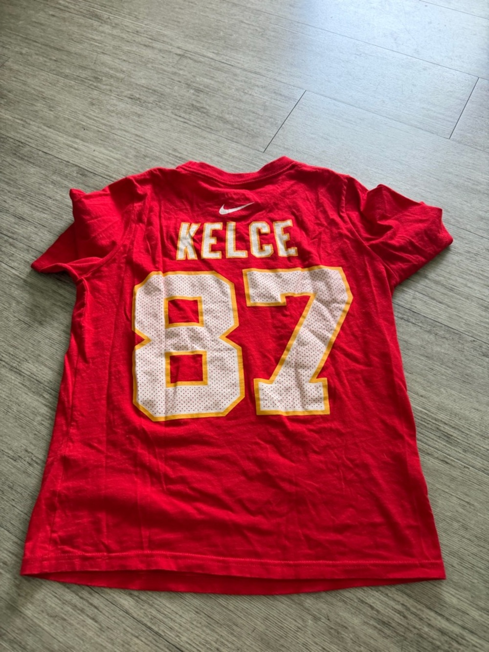 Nike Kids Red Short Sleeve Tee with White & Gold 87 Graphic - Picture 2 of 3